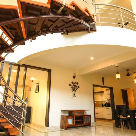 Falcon Suites Yelahanka New Town Bangalore Buitenkant foto
